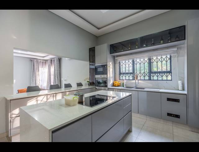 4 BEDROOM HOUSE FOR SALE IN RESERVOIR HILLS